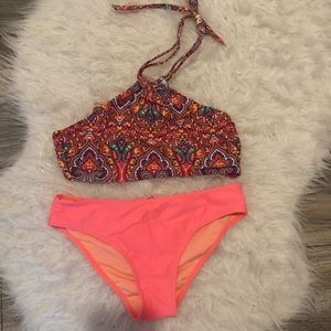 Halter top 2 piece bikini